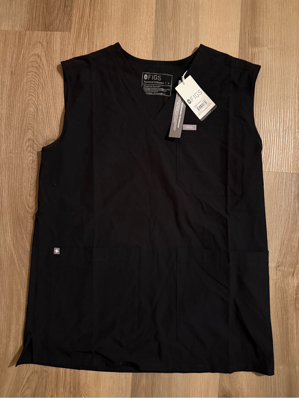 FIGS Black Sleeveless V-Neck Medical Top